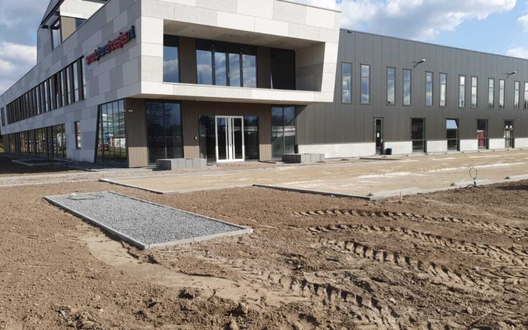 Grondwerk en terreininrichting Smartphonehoesjes.nl (2020-2021)
